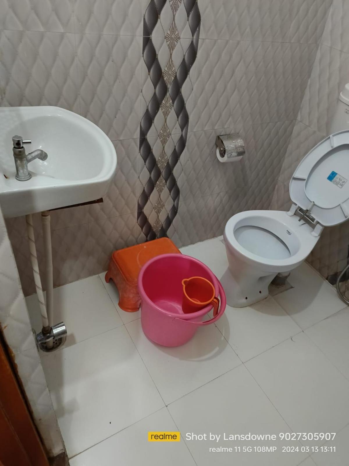 Joshi Holiday Home Stay Lansdowne Ngoại thất bức ảnh