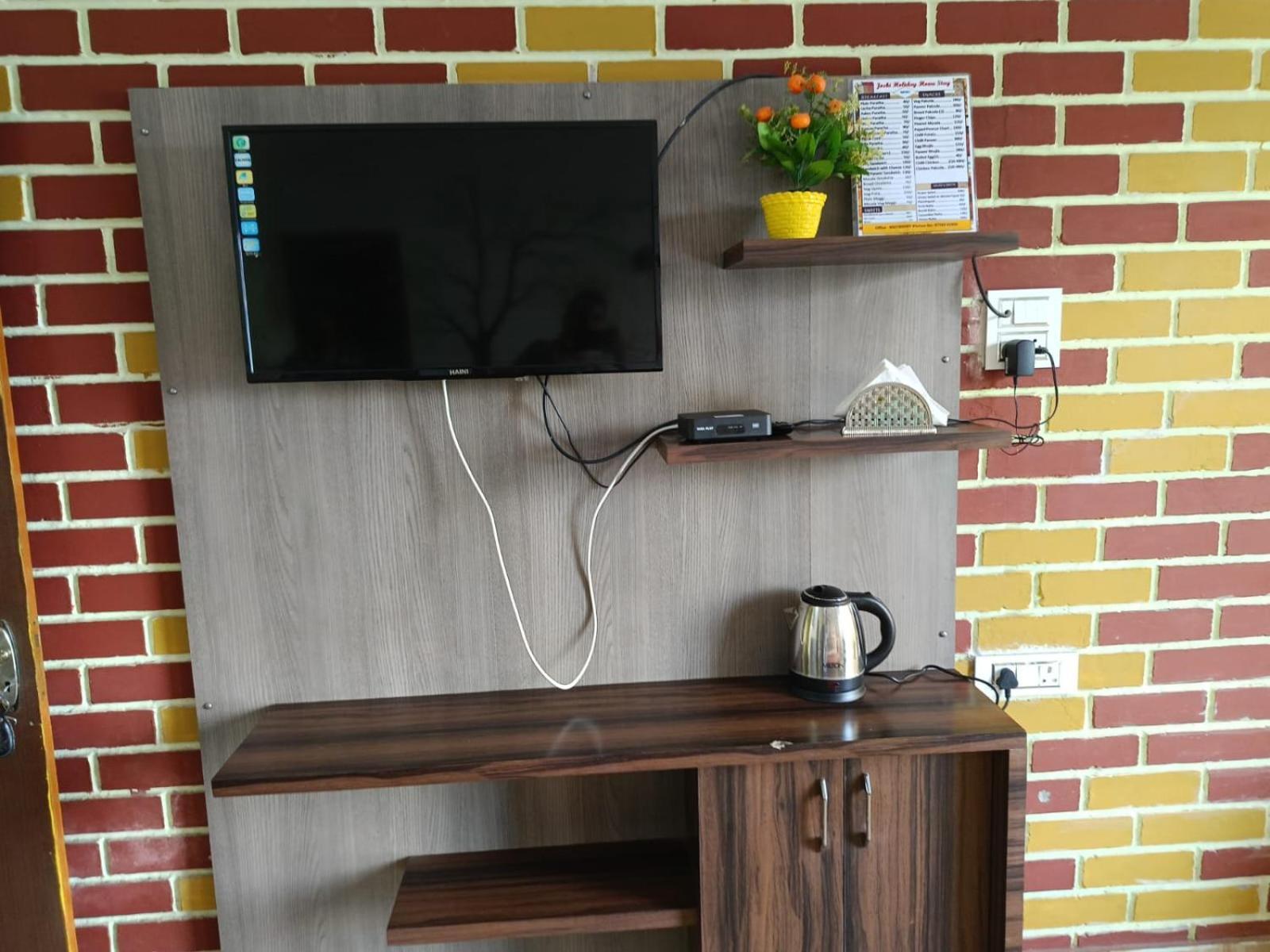 Joshi Holiday Home Stay Lansdowne Ngoại thất bức ảnh